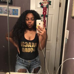 Meet your Posher, Laa